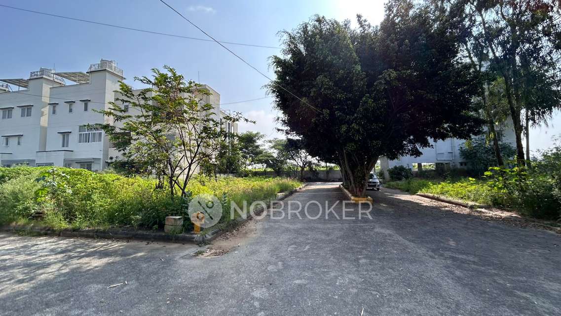 Plot For Sale  In Mana Foliage In Dommasandra