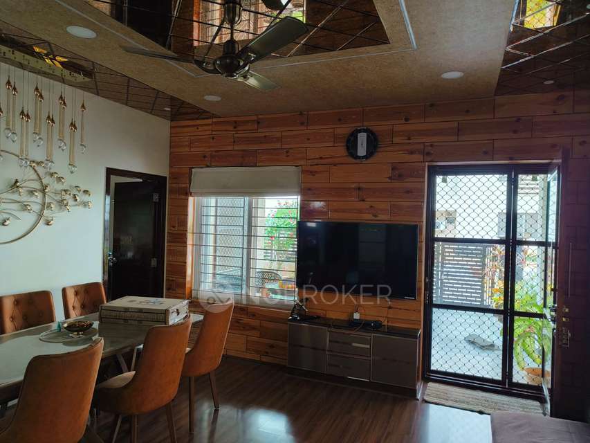 4 BHK Villa In Induscrest Apartment Complex For Sale  In Osman Nagar