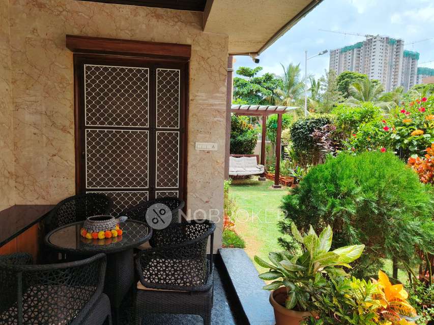 4 BHK Villa In Induscrest Apartment Complex For Sale  In Osman Nagar