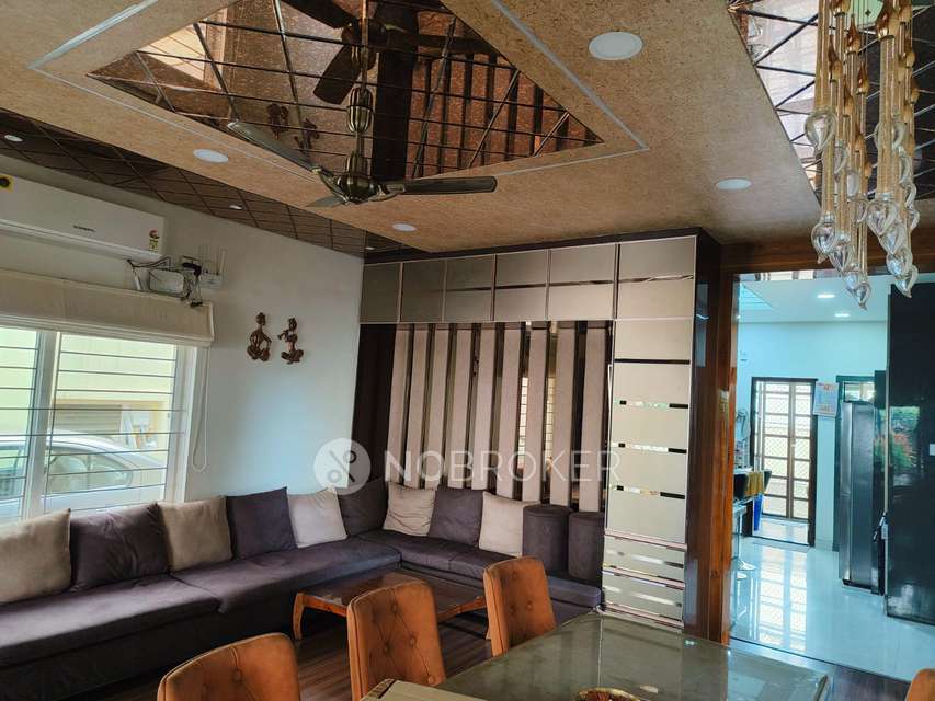 4 BHK Villa In Induscrest Apartment Complex For Sale  In Osman Nagar