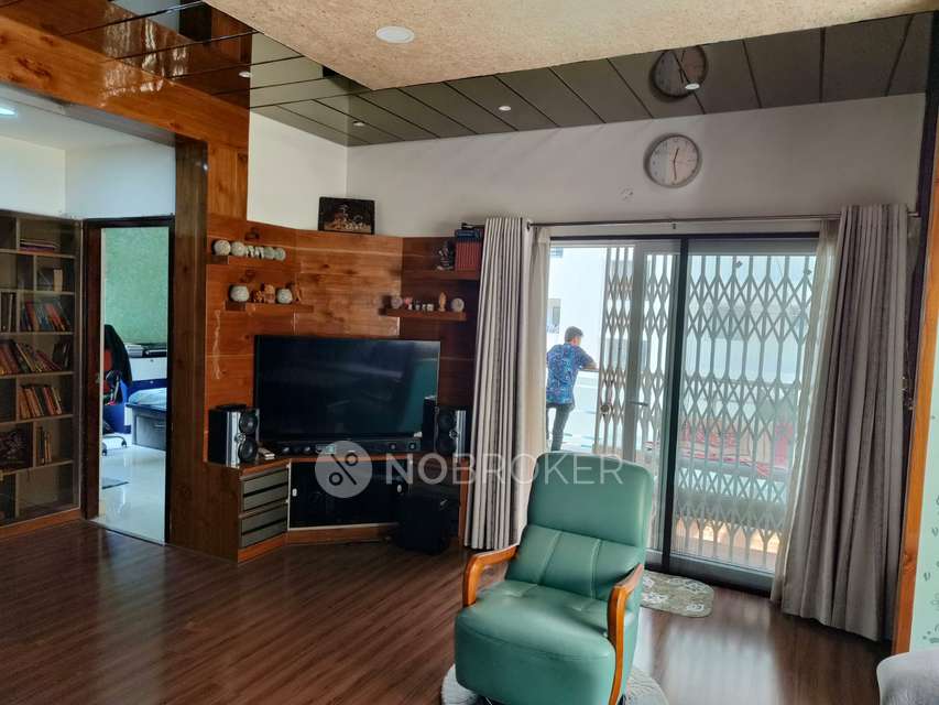 4 BHK Villa In Induscrest Apartment Complex For Sale  In Osman Nagar