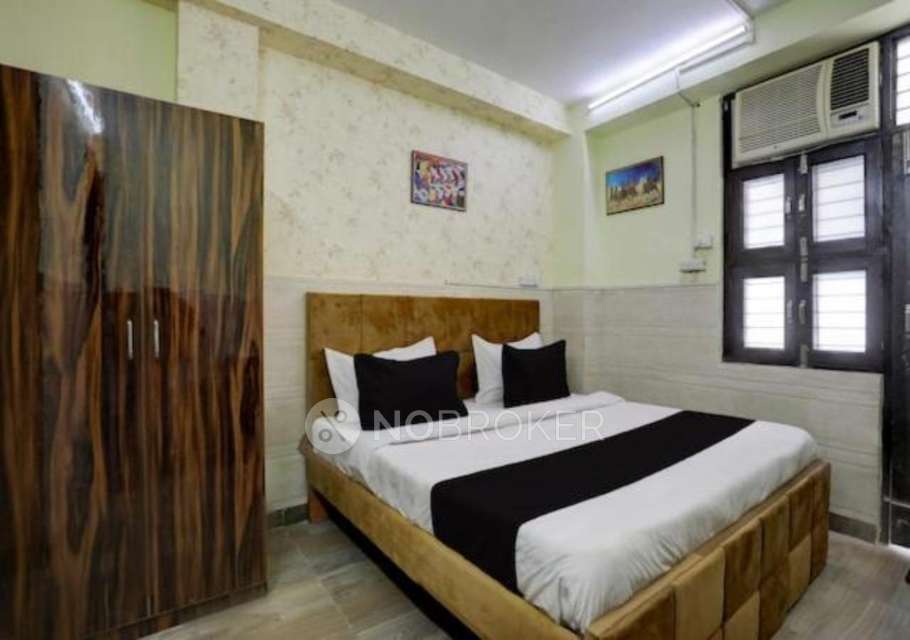 PG for Anyone in Sector 27