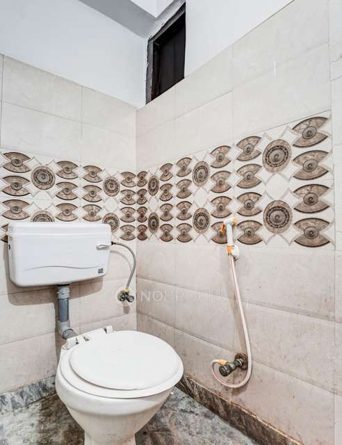 PG for Anyone in Sector 27