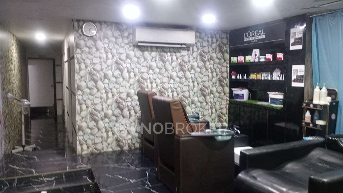 Showroom in Madhanandapuram, Chennai for sale