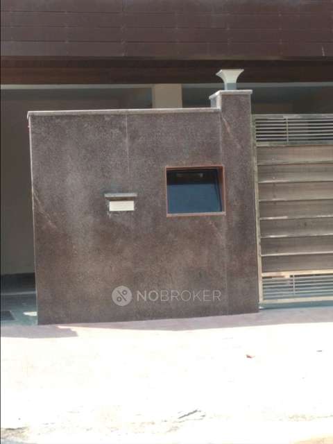 2 BHK Flat for Rent  In Sector 46