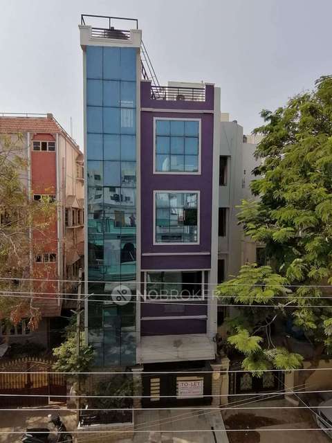 4+ BHK Flat For Sale  In Toli Chowki