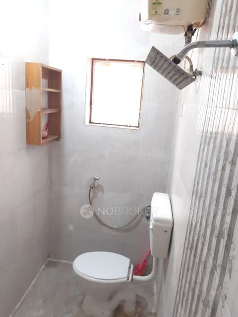 2 BHK Flat In Vishnu Apartments, Mukthi Encalve, Manapakkam For Sale  In Manapakkam