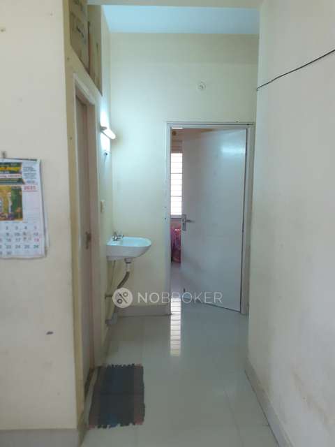 2 BHK Flat In Vishnu Apartments, Mukthi Encalve, Manapakkam For Sale  In Manapakkam