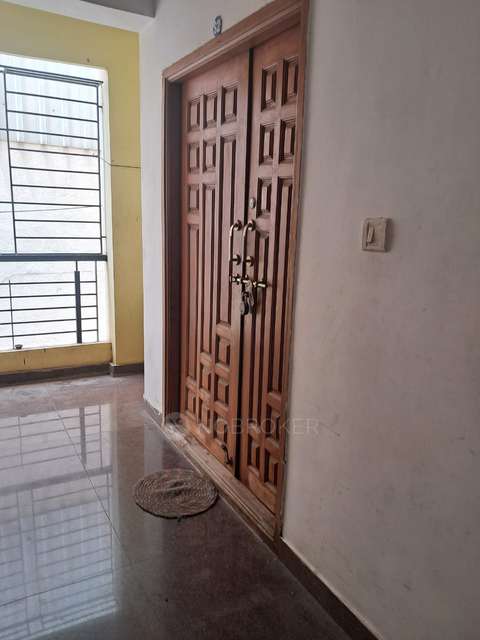 2 BHK Flat In Vishnu Apartments, Mukthi Encalve, Manapakkam For Sale  In Manapakkam