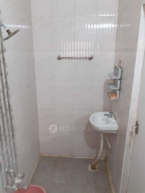 2 BHK Flat In Vishnu Apartments, Mukthi Encalve, Manapakkam For Sale  In Manapakkam
