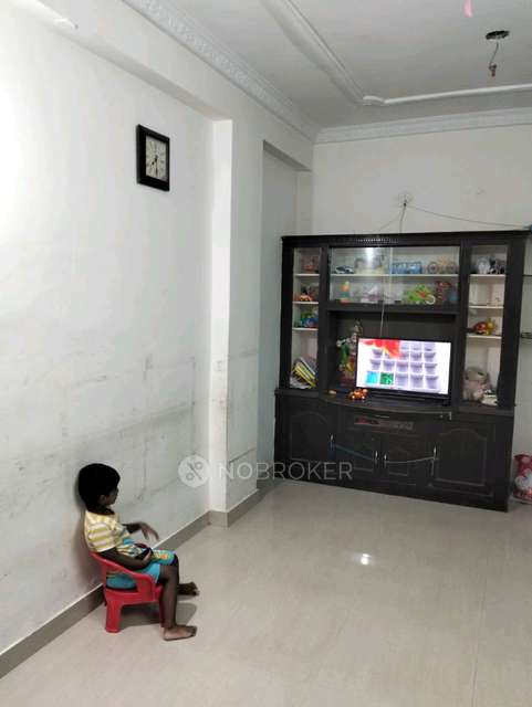 2 BHK Flat In Sri Vaishnavi Nilayam, Rama Krishna Nagar Madhinaguda For Sale  In Hafeezpet