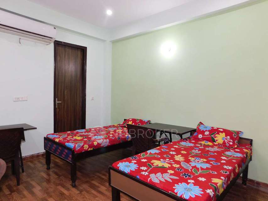 PG for Boys in Knowledge Park Ii