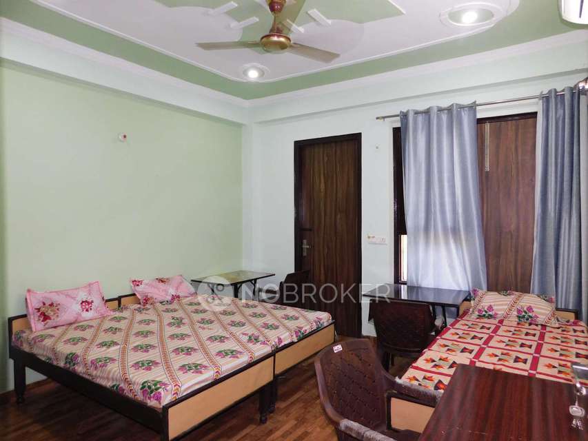 PG for Boys in Knowledge Park Ii