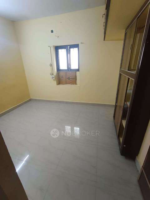 2 BHK Flat In Chakra Flats, for Rent  In  West Mambalam