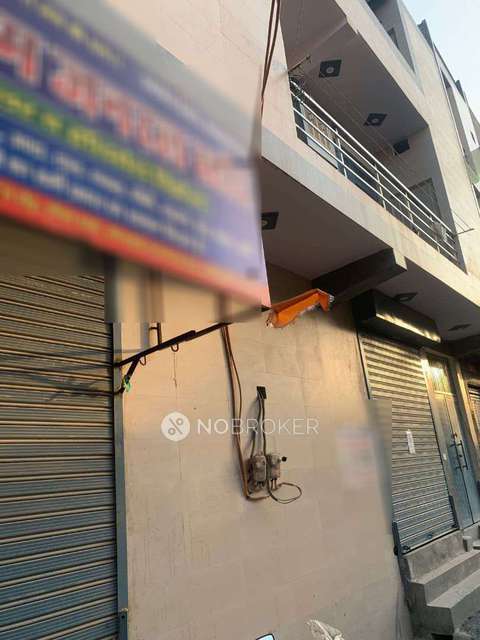Commercial Property in Laxmi Park, Delhi for sale 