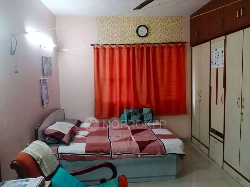 2 BHK Flat In Bharati Vihar Society For Sale  In Katraj