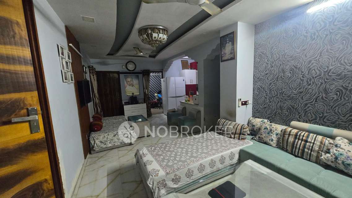 3 BHK Flat for Rent  In Patel Nagar