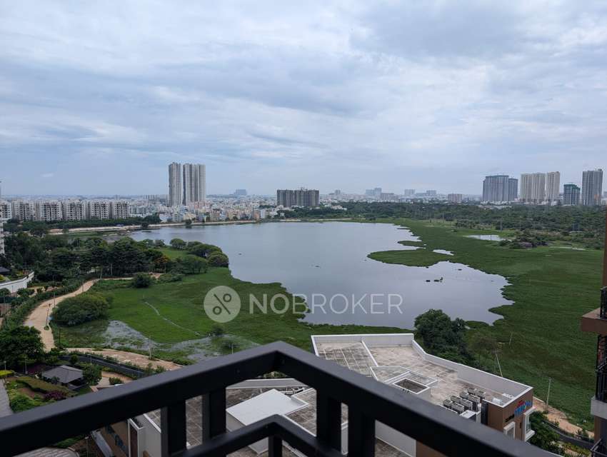 4 BHK Flat In Aparna Sarovar Zenith For Sale  In Serilingampally