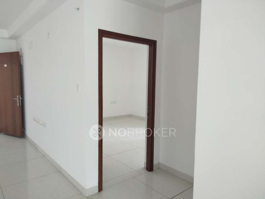 4 BHK Flat In Aparna Sarovar Zenith For Sale  In Serilingampally