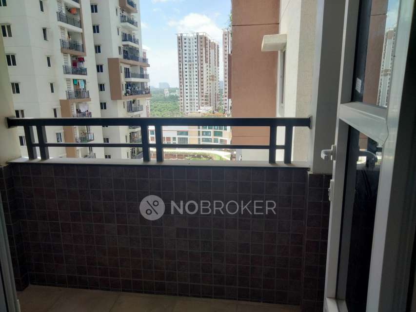 4 BHK Flat In Aparna Sarovar Zenith For Sale  In Serilingampally