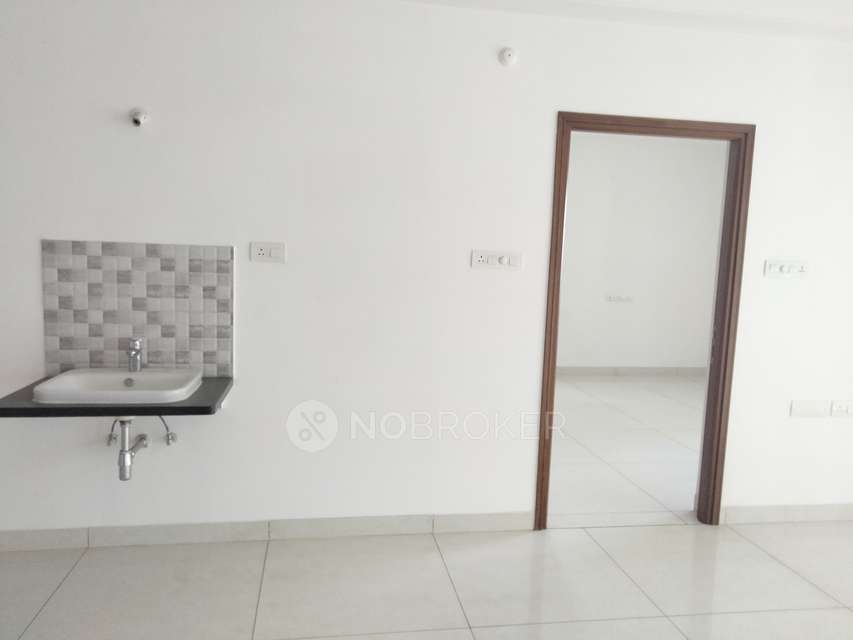 4 BHK Flat In Aparna Sarovar Zenith For Sale  In Serilingampally