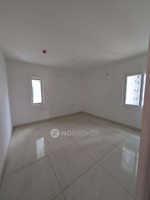 4 BHK Flat In Aparna Sarovar Zenith For Sale  In Serilingampally