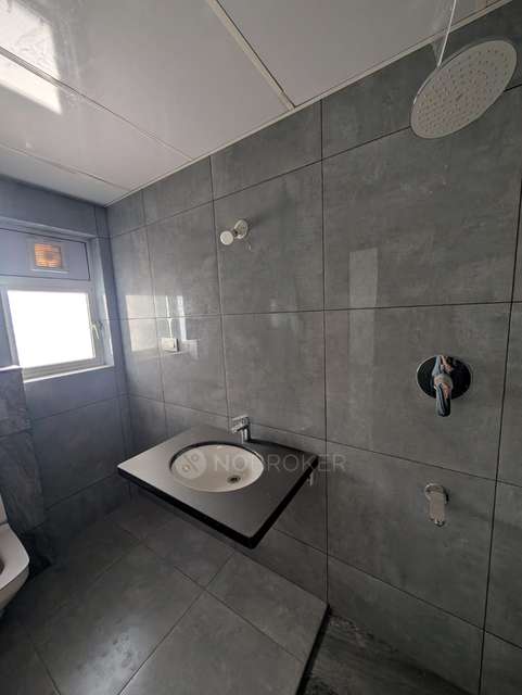 4 BHK Flat In Aparna Sarovar Zenith For Sale  In Serilingampally