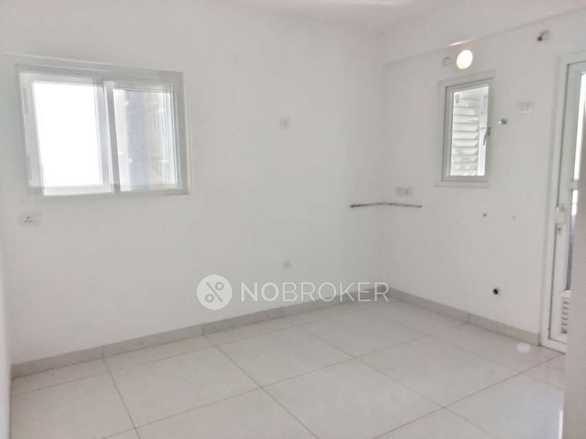 4 BHK Flat In Aparna Sarovar Zenith For Sale  In Serilingampally