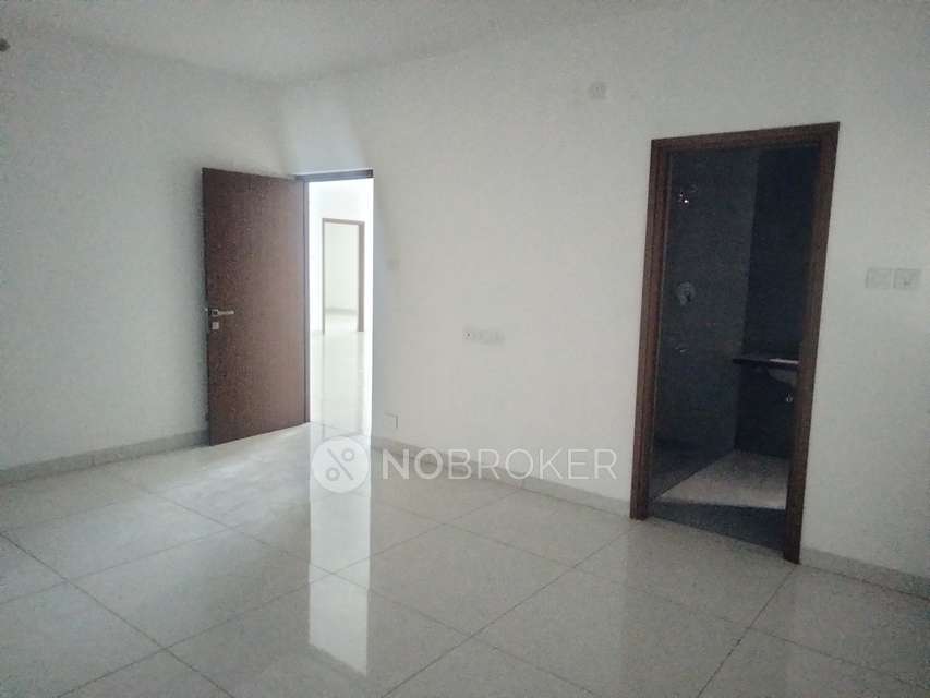 4 BHK Flat In Aparna Sarovar Zenith For Sale  In Serilingampally