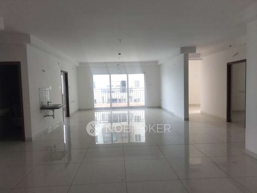 4 BHK Flat In Aparna Sarovar Zenith For Sale  In Serilingampally