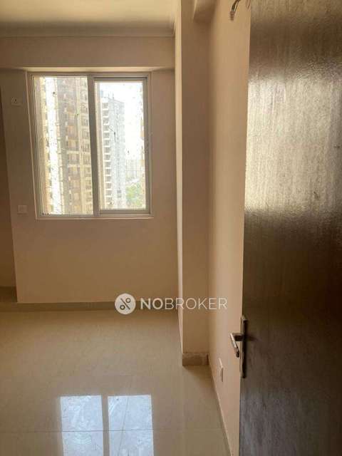 2 BHK Flat In Amrapali Golf Homes For Sale  In , Sector 4