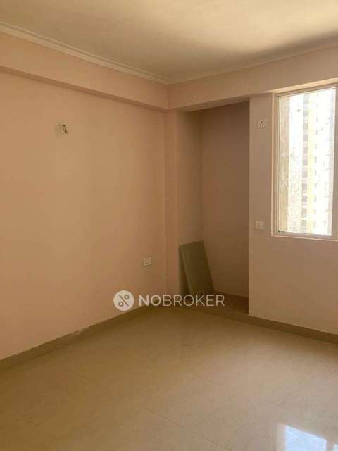 2 BHK Flat In Amrapali Golf Homes For Sale  In , Sector 4