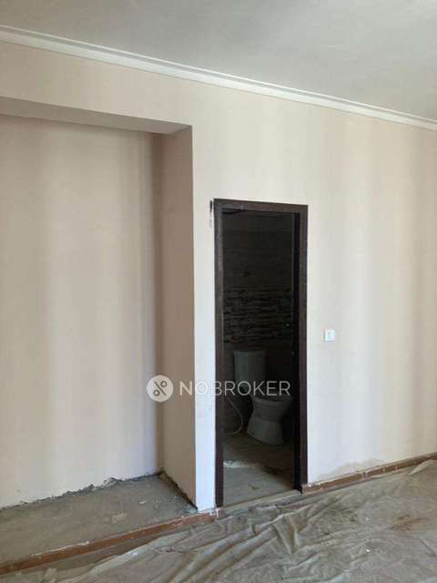 2 BHK Flat In Amrapali Golf Homes For Sale  In , Sector 4