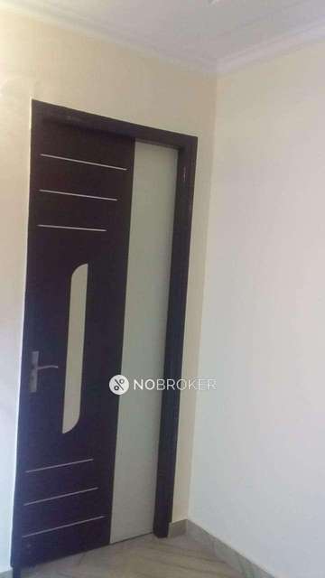 2 BHK Flat For Sale  In Subhash Nagar