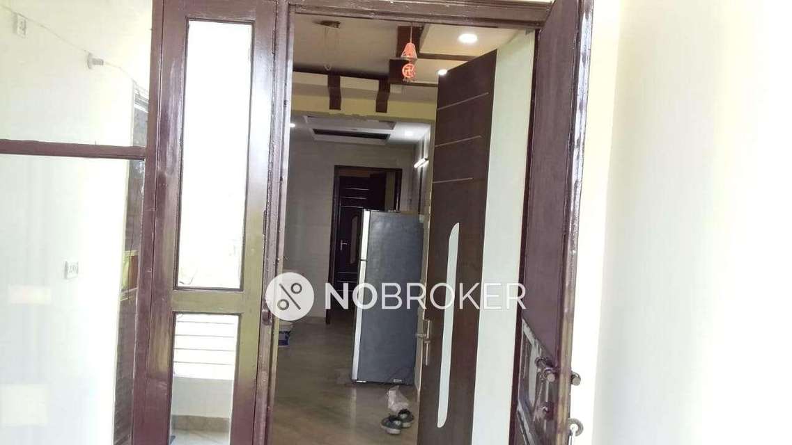 2 BHK Flat For Sale  In Subhash Nagar