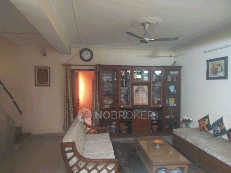 4+ BHK Flat In Dda Gaurav Apartment For Sale  In Saket