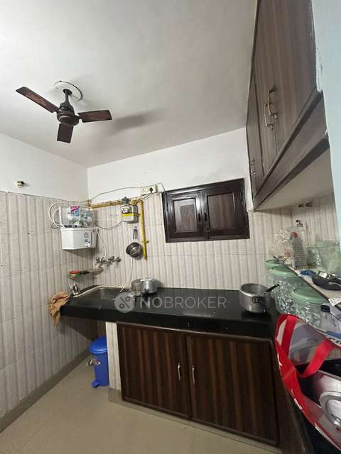 PG for Girls in Kalkaji