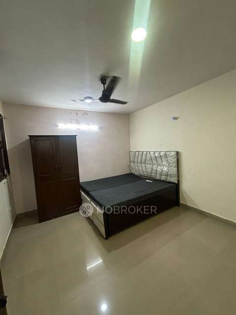 PG for Girls in Kalkaji