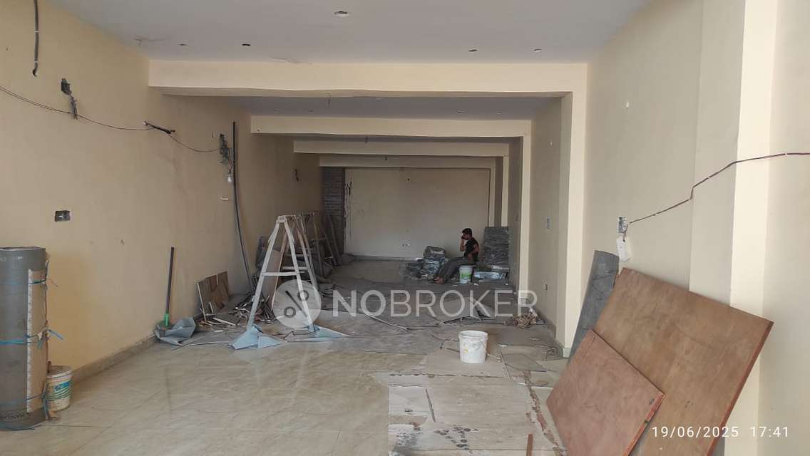 Shop in Singla Traders, Faridabad for Rent 