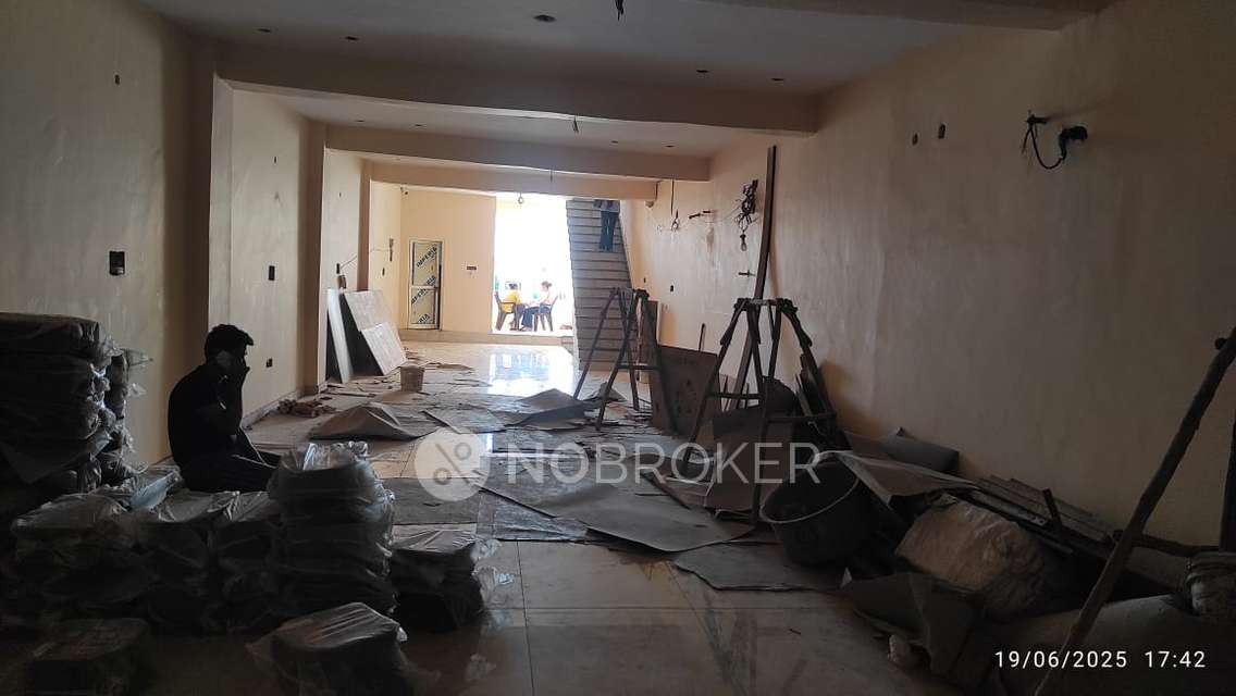 Shop in Singla Traders, Faridabad for Rent 