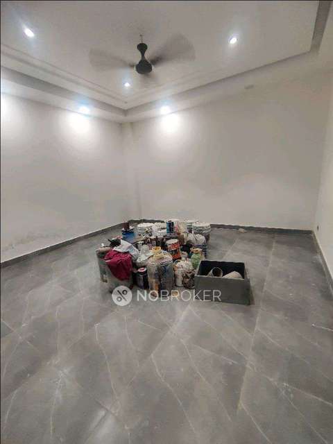 4 BHK Flat For Sale  In Sector 28