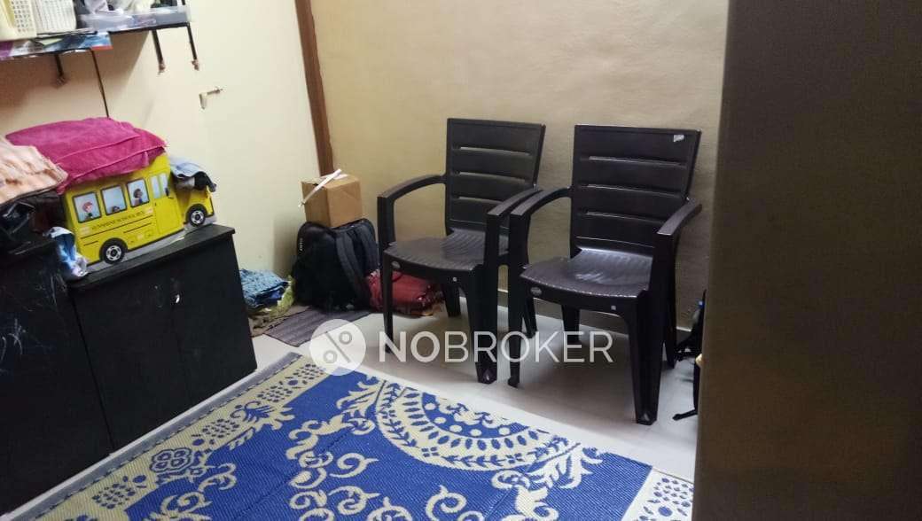 1 BHK Flat In Shakuntala Apartment Hadapsar for Rent  In Hadapsar