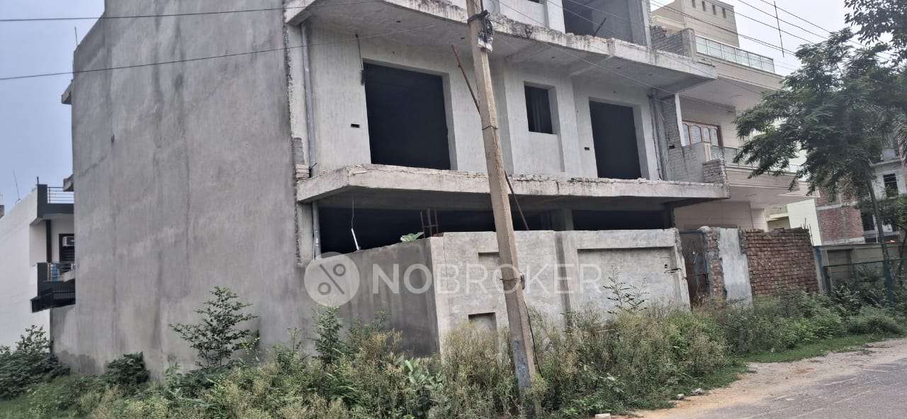 4+ BHK House For Sale  In Atal Park