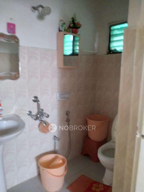 2 BHK Flat In Nirupama Enclave For Sale  In Trimulgherry