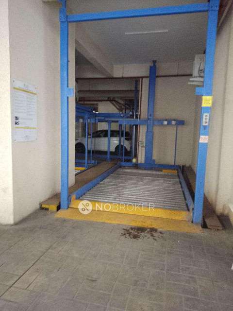 4 BHK Flat In Varad Heights For Sale  In Chembur