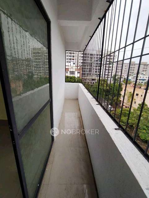 1 BHK Flat In Hande Patil Complex For Sale  In Pimpri-chinchwad