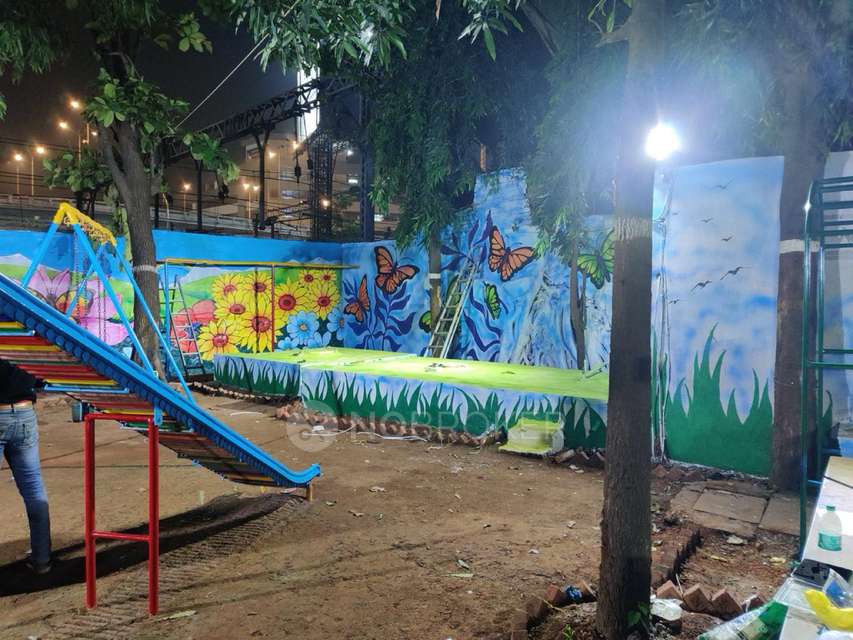 2 BHK Flat In Sanjay Apartment For Sale  In Mazgaon