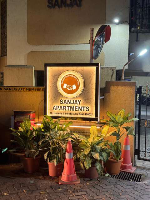 2 BHK Flat In Sanjay Apartment For Sale  In Mazgaon