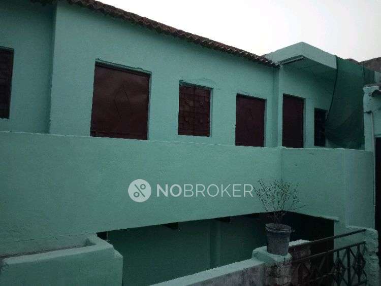 4+ BHK House For Sale  In  Sector 104