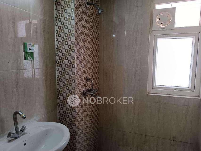 3 BHK Flat In Victoryone Central For Sale  In Sector 12